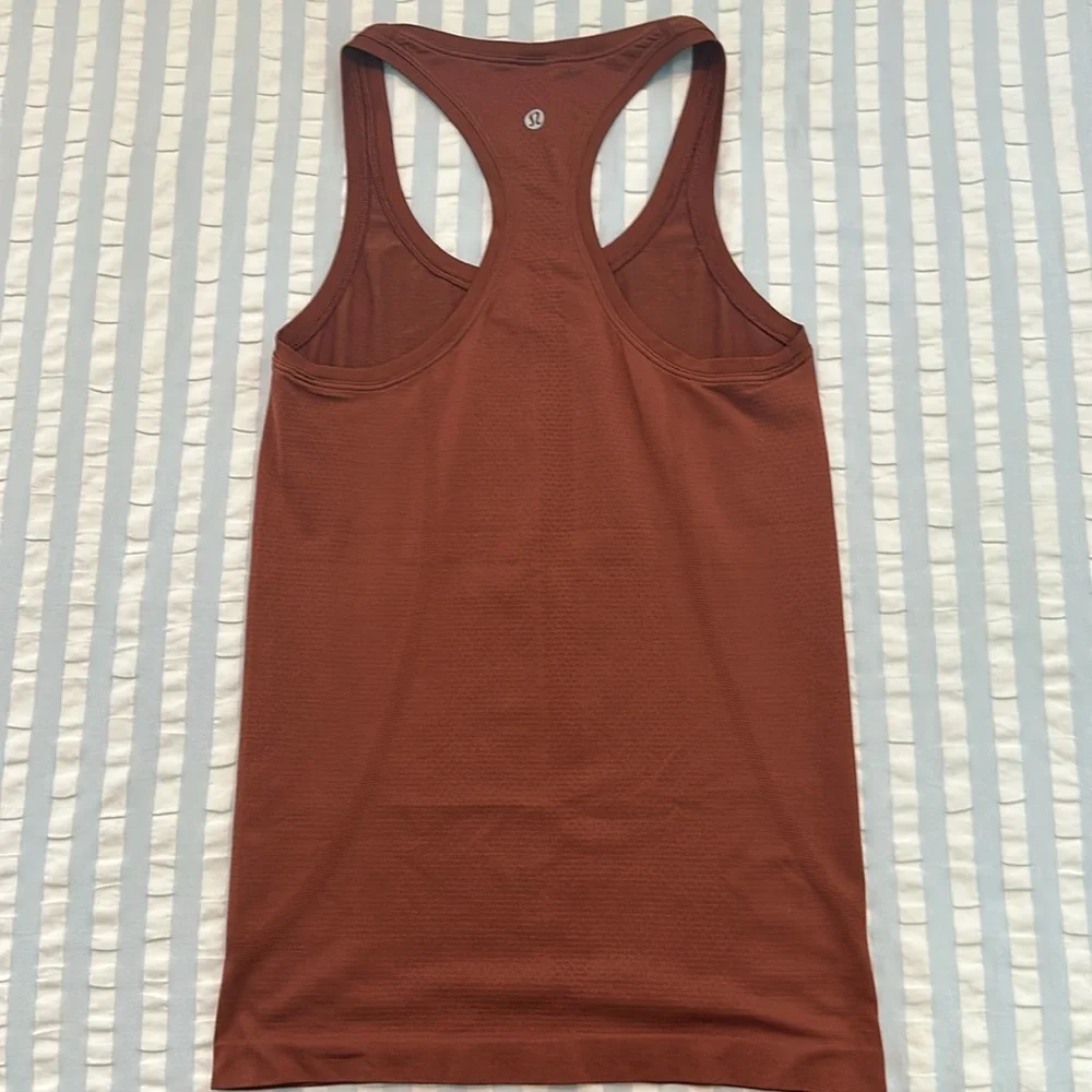Lululemon Swiftly Tech Racerback Tank Top size 4 - Picture 3 of 4